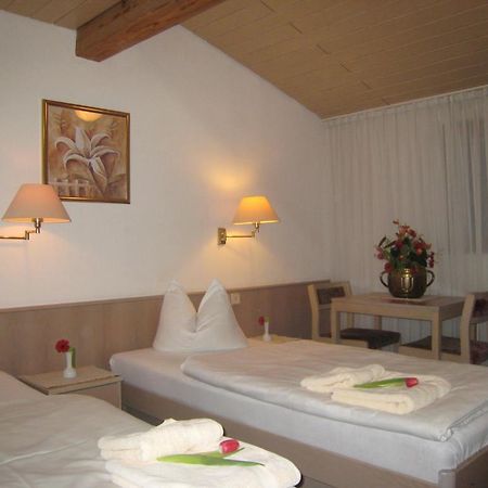 Zum Floesser Neckartenzlingen Quarto foto