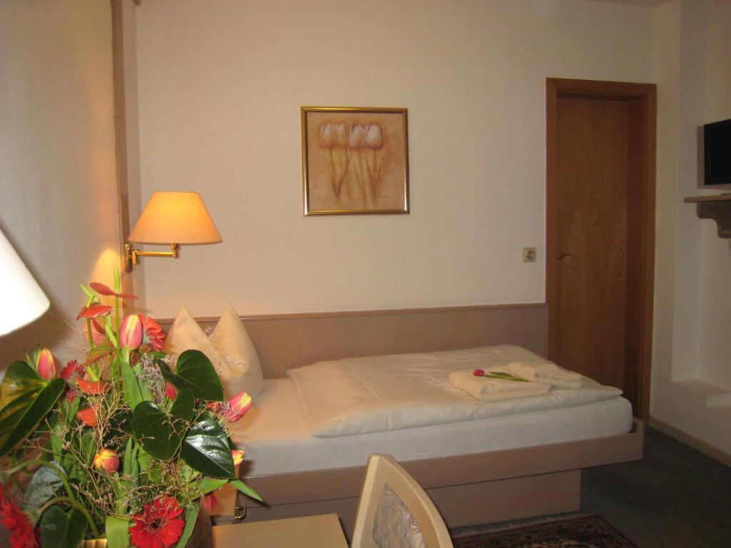 Zum Floesser Neckartenzlingen Quarto foto