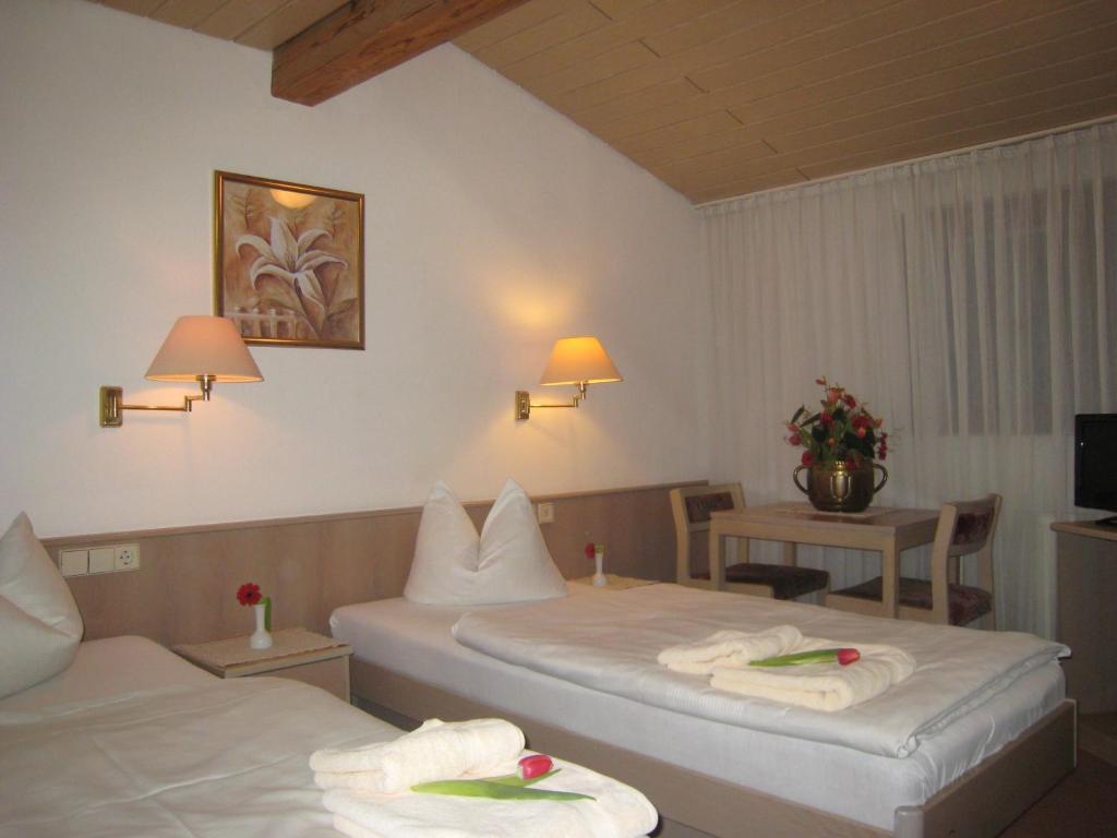 Zum Floesser Neckartenzlingen Quarto foto