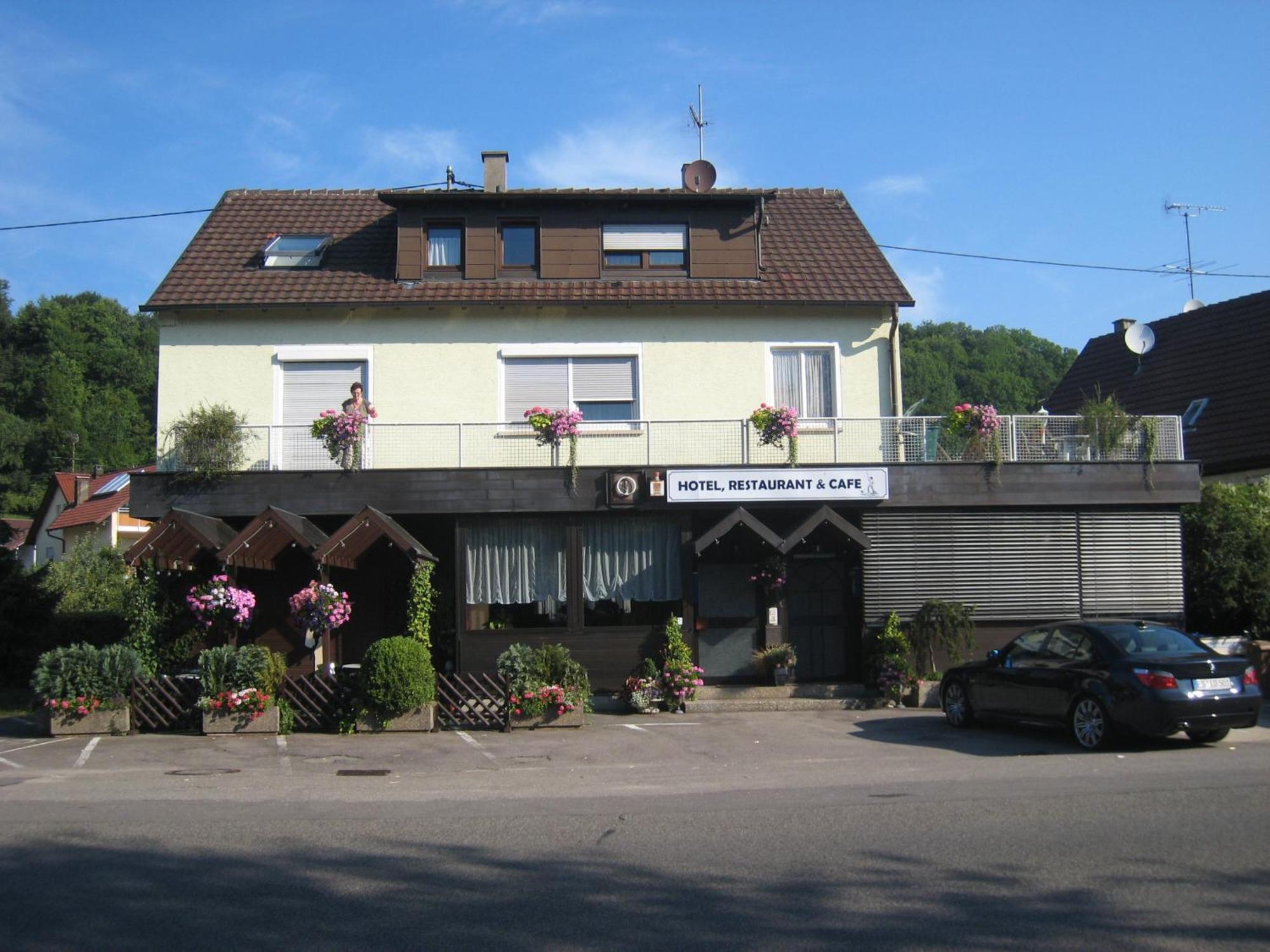 Zum Floesser Neckartenzlingen Exterior foto